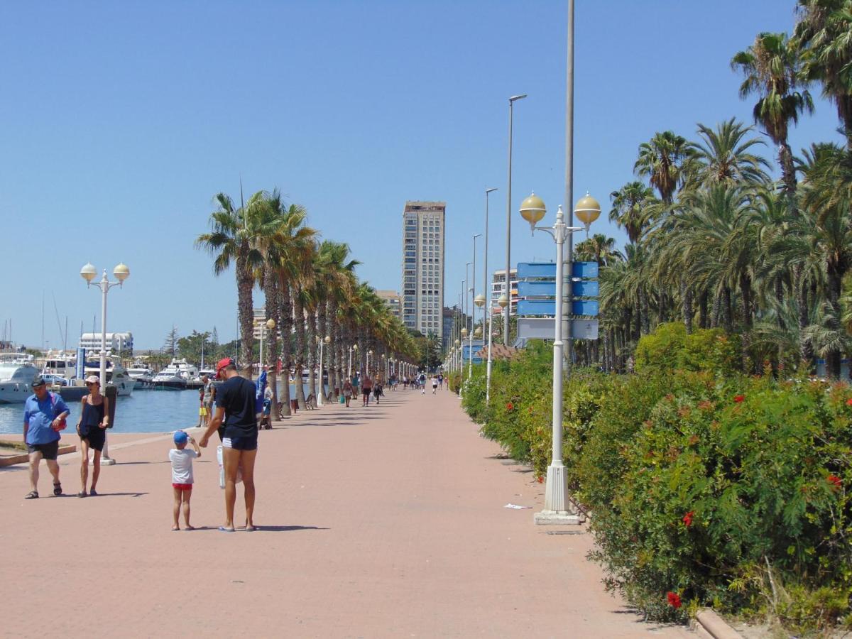 Apartamentos Playa Postiguet Alicante Exteriér fotografie